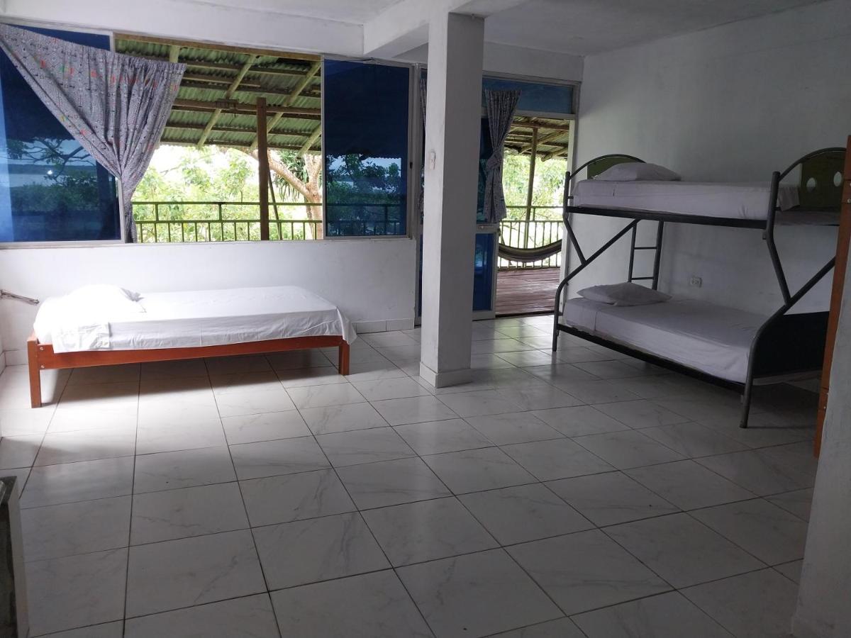 Amazon Breeze Hotel Iquitos Habitación foto