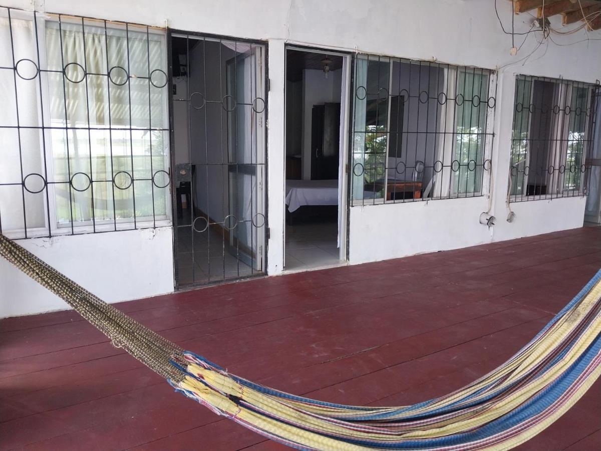 Amazon Breeze Hotel Iquitos Exterior foto