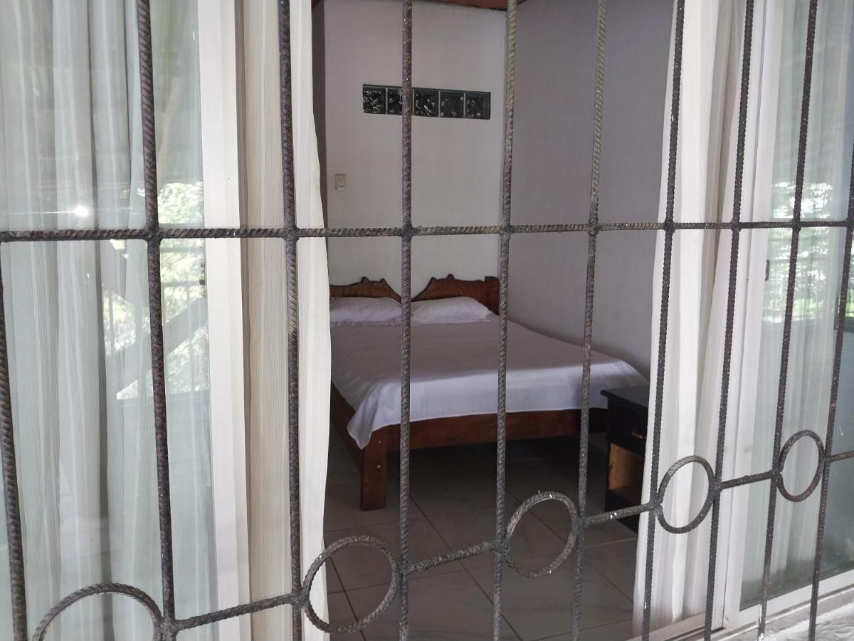 Amazon Breeze Hotel Iquitos Exterior foto
